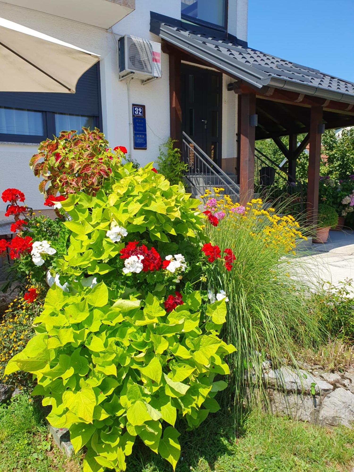 Guesthouse Vila Slunj Eksteriør bilde