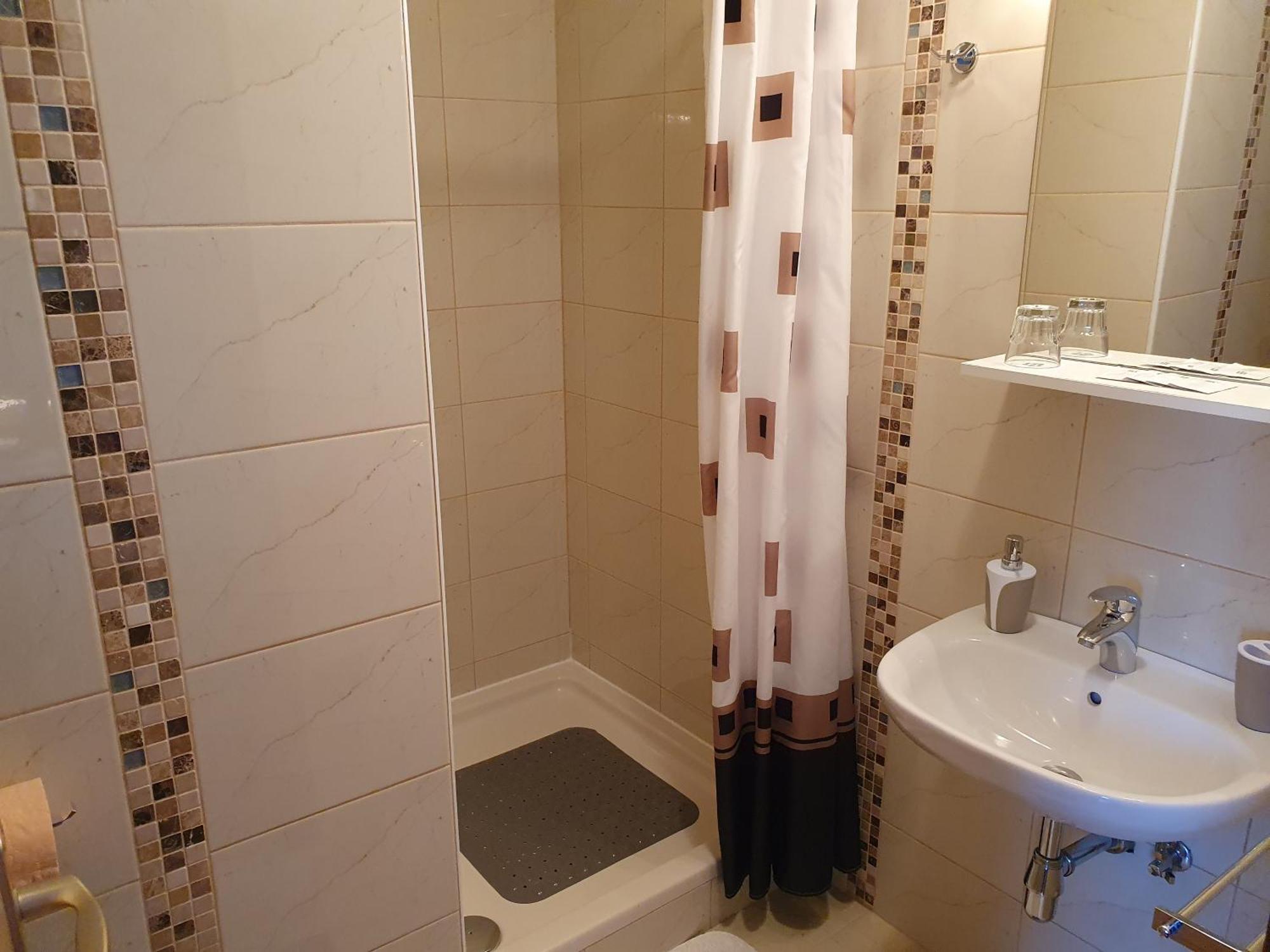Guesthouse Vila Slunj Eksteriør bilde