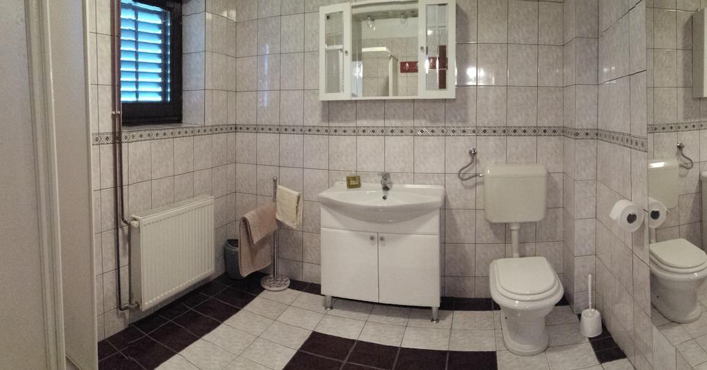 Guesthouse Vila Slunj Rom bilde