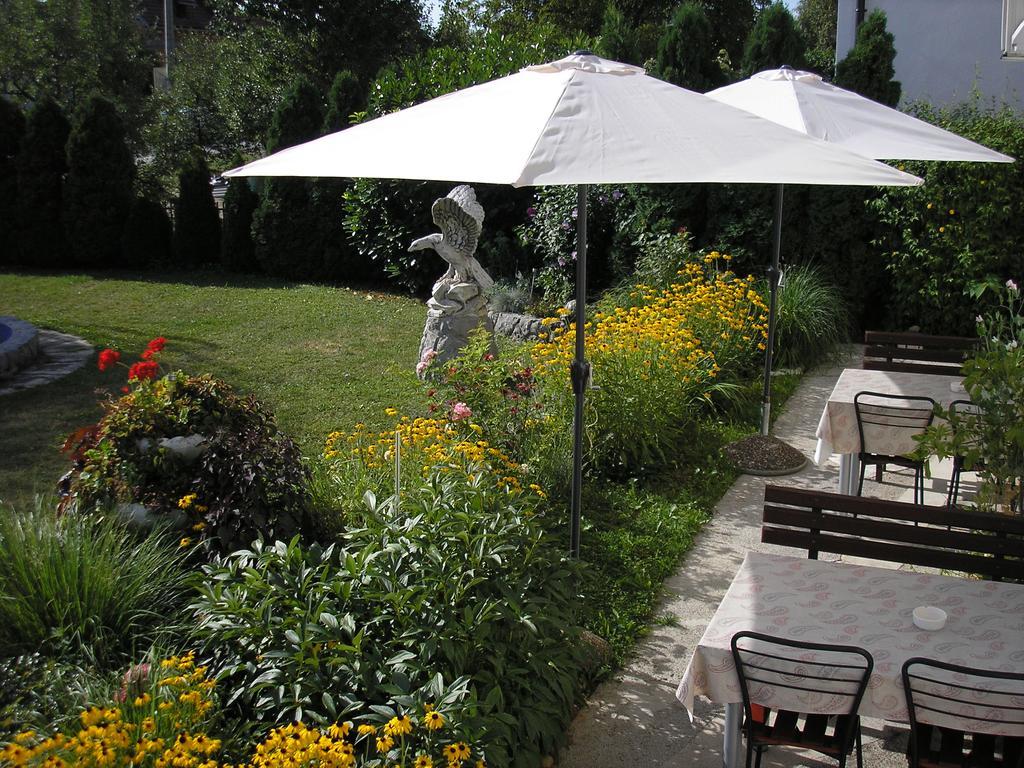 Guesthouse Vila Slunj Eksteriør bilde
