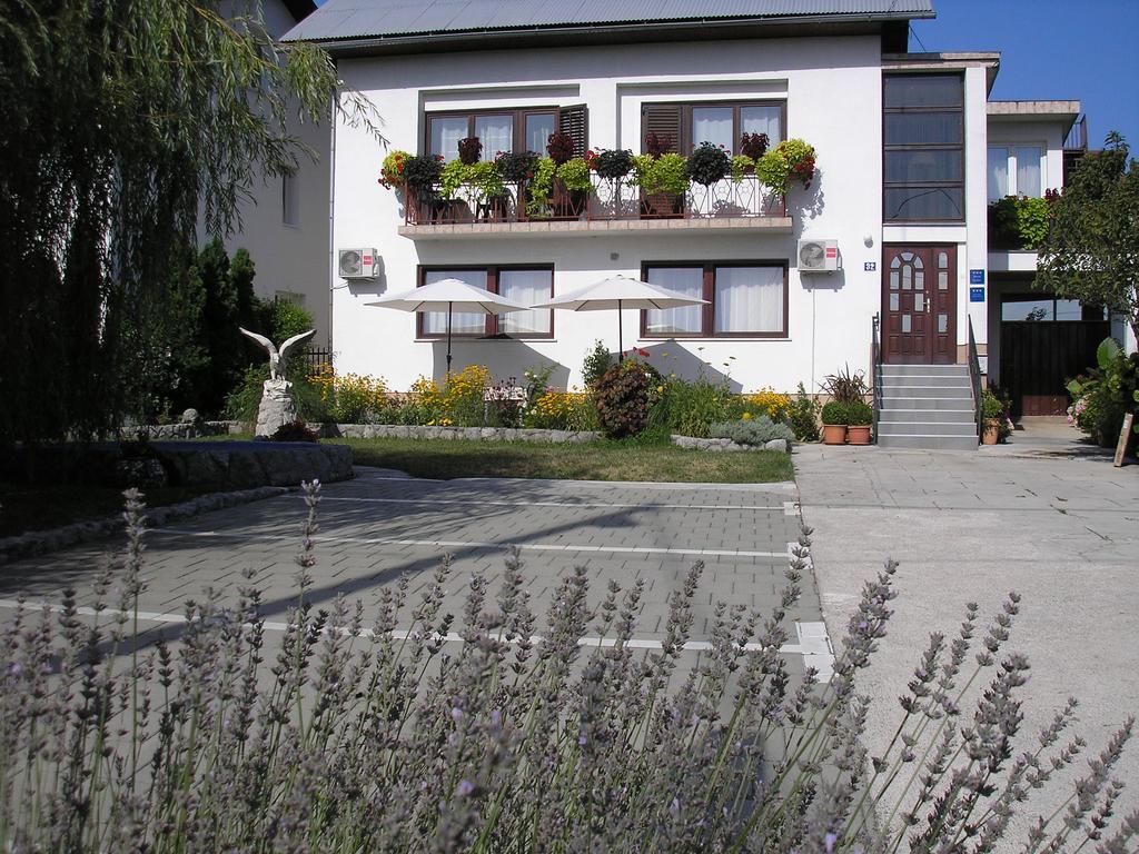 Guesthouse Vila Slunj Eksteriør bilde